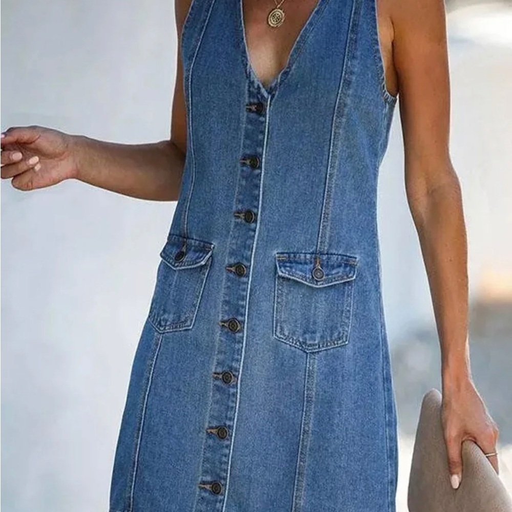 🦋 Women’s Denim Dress (New w/out Tag)